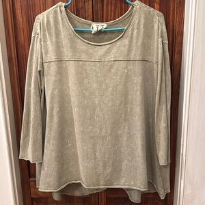 Long sleeve top